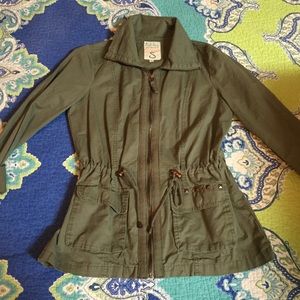 Olive green utility jacket size-cinched waist